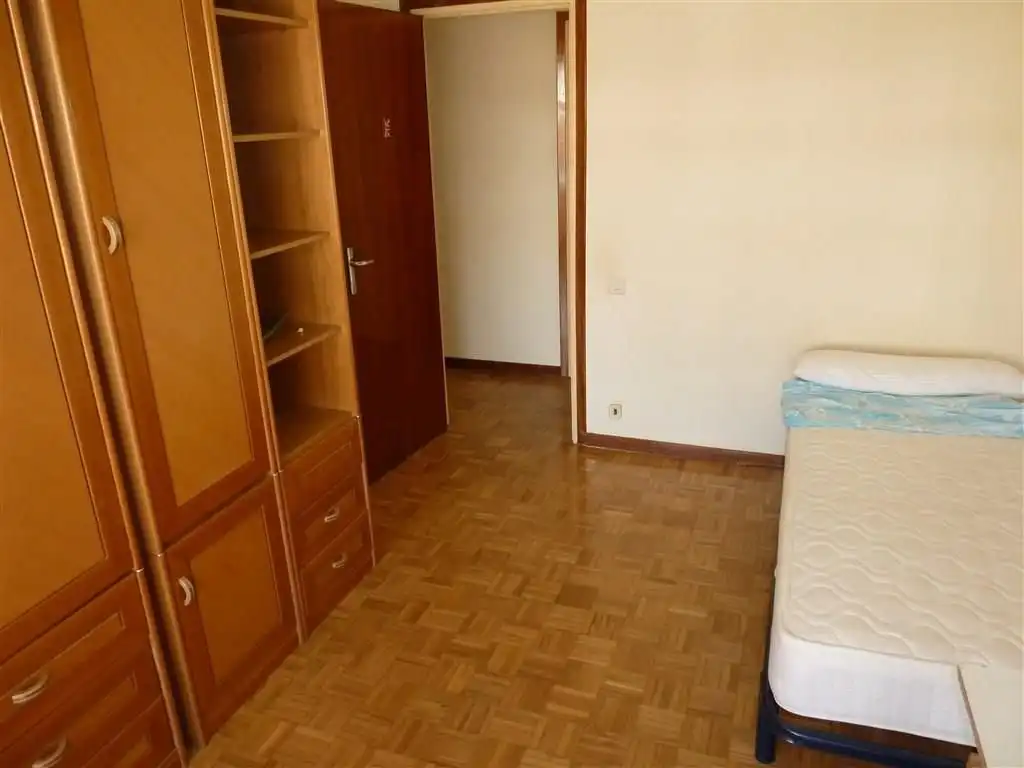 Flat for rent in Calle Río Ega, Azpilañaga