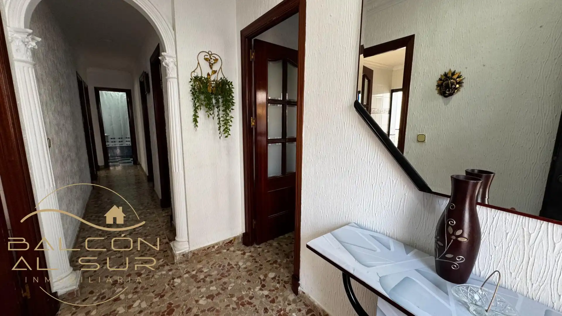 Ground floor for sale in Rota  with Air Conditioner and Terrace