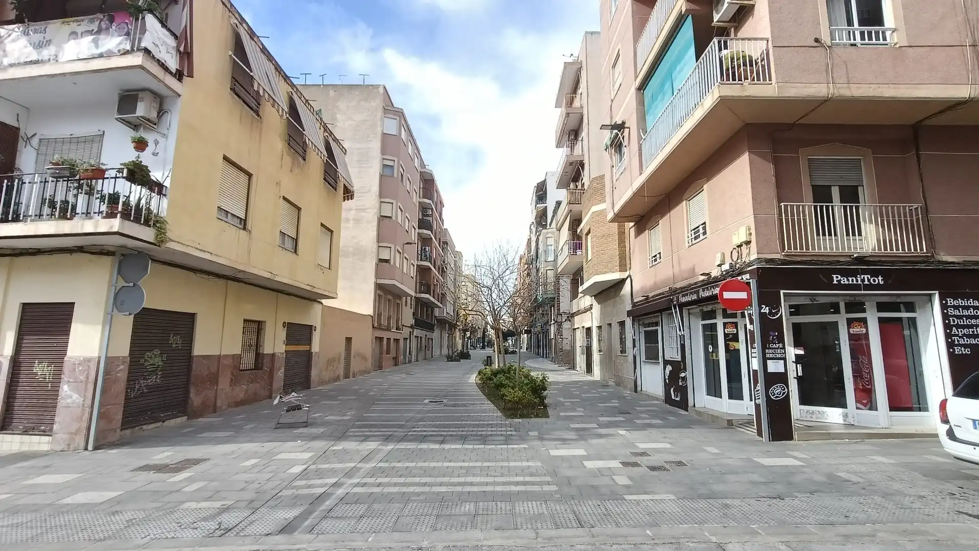 Vista exterior de Casa adosada en venta en Elche / Elx