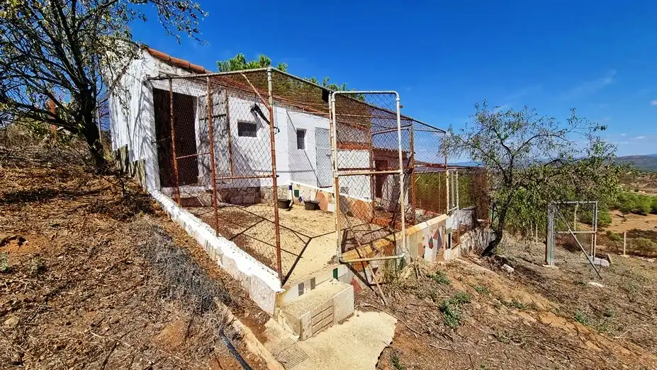 Vista exterior de Finca rústica en venta en El Campillo (Huelva) con Aire acondicionado, Jardín privado y Terraza