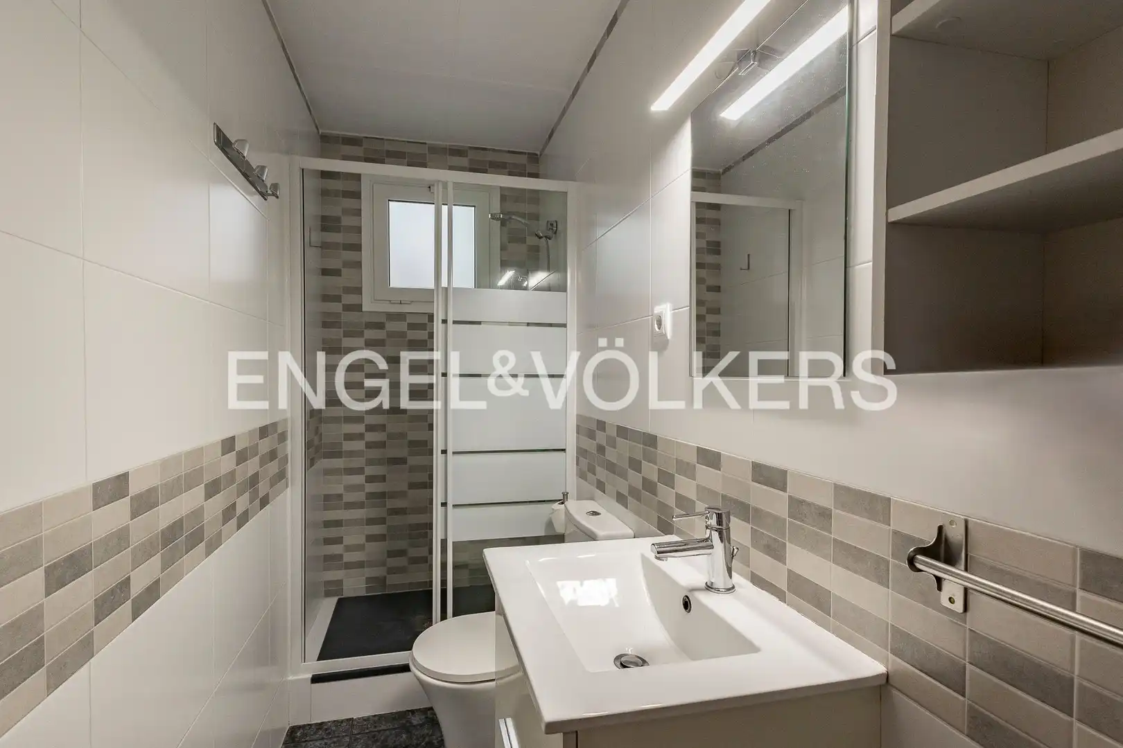 Baño de Piso en venta en Esplugues de Llobregat con Calefacción y Terraza