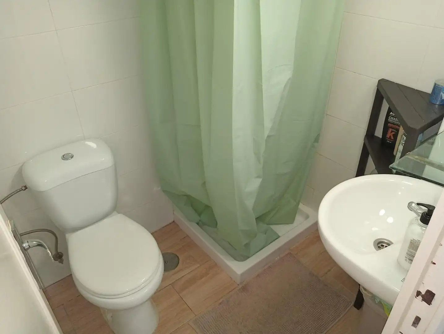 Badezimmer von Wohnung zur Miete in Sevilla mit Klimaanlage und Möbliert