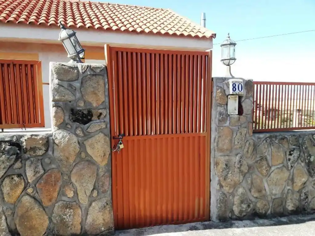 Vista exterior de Casa o chalet en venta en El Casar