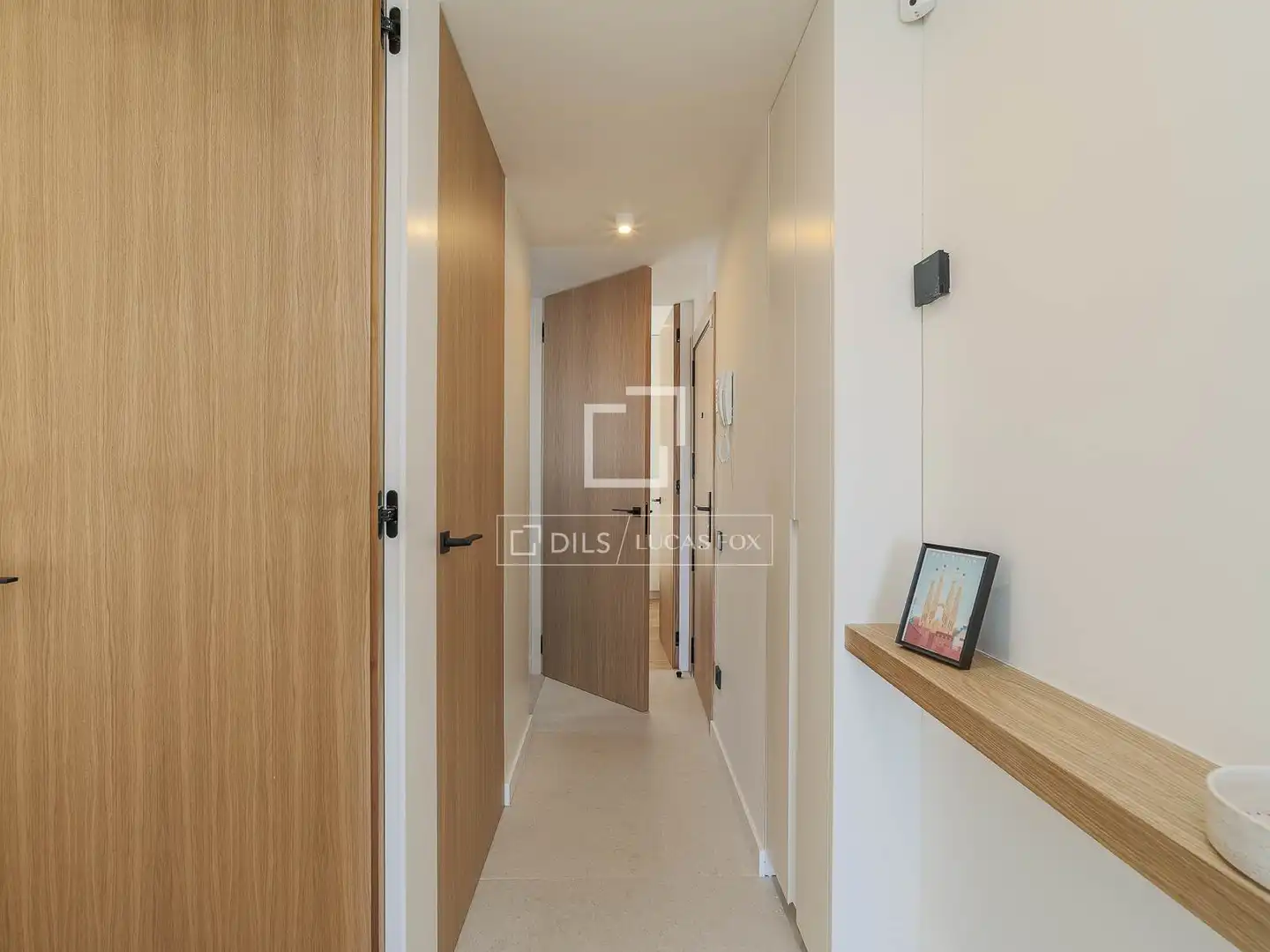Flat for sale in Barcelona  with Air Conditioner, Heating and Parquet flooring