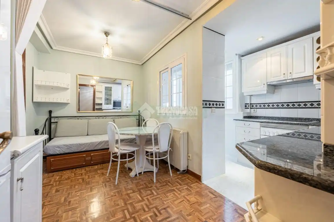 Cocina de Piso en venta en Madrid con Aire acondicionado y Terraza