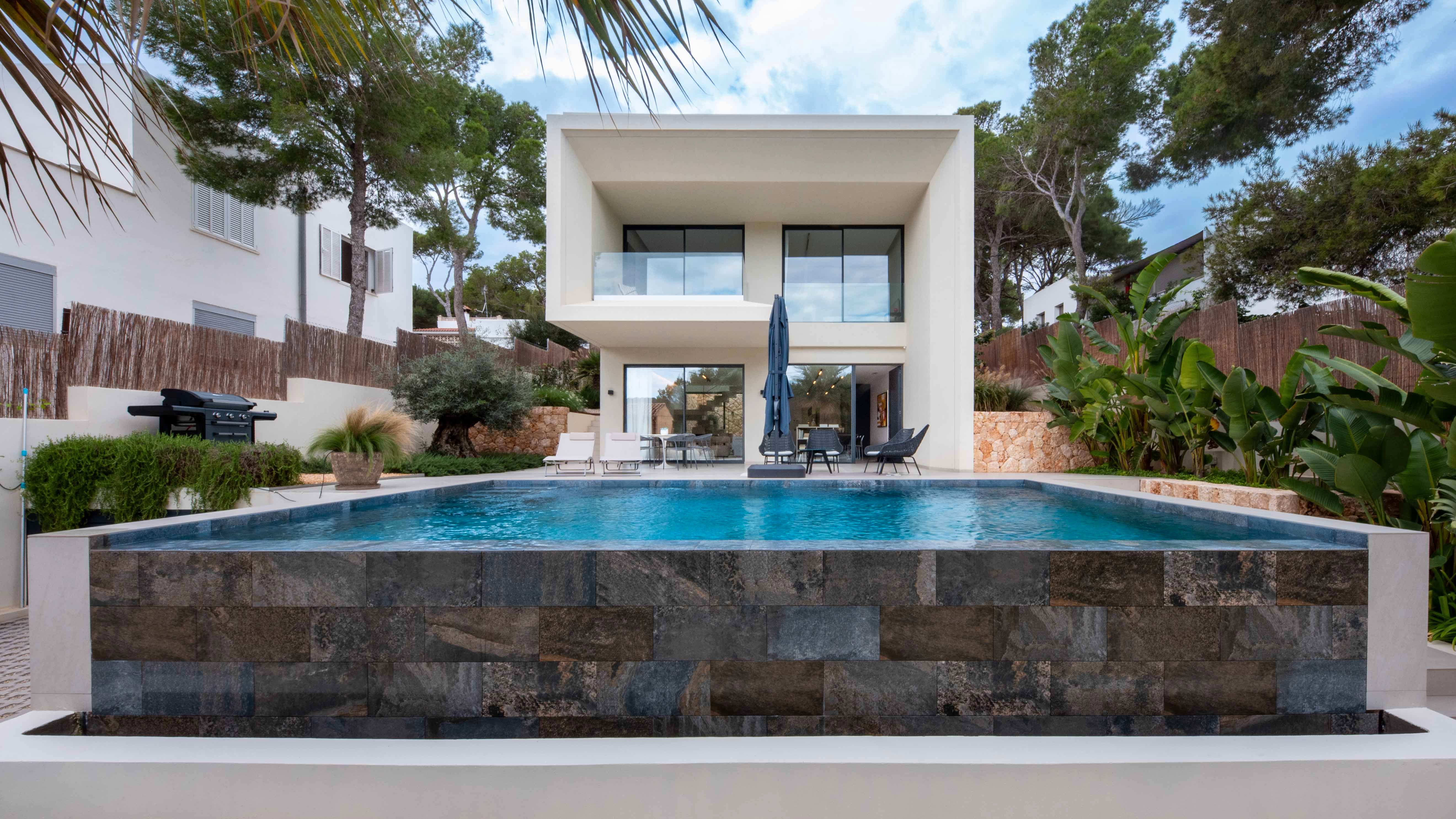 Swimming pool of Single-family semi-detached for sale in Calvià  with Air Conditioner and Swimming Pool