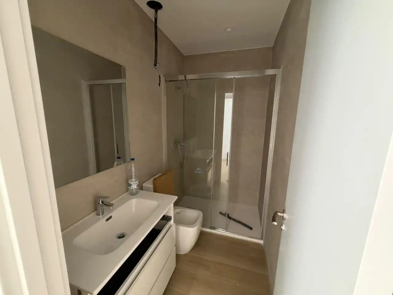 Bathroom of Flat for rent in Camins al Grau