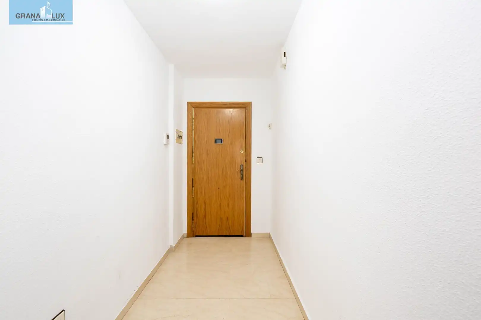 Piso en venta en Granada con Calefacción