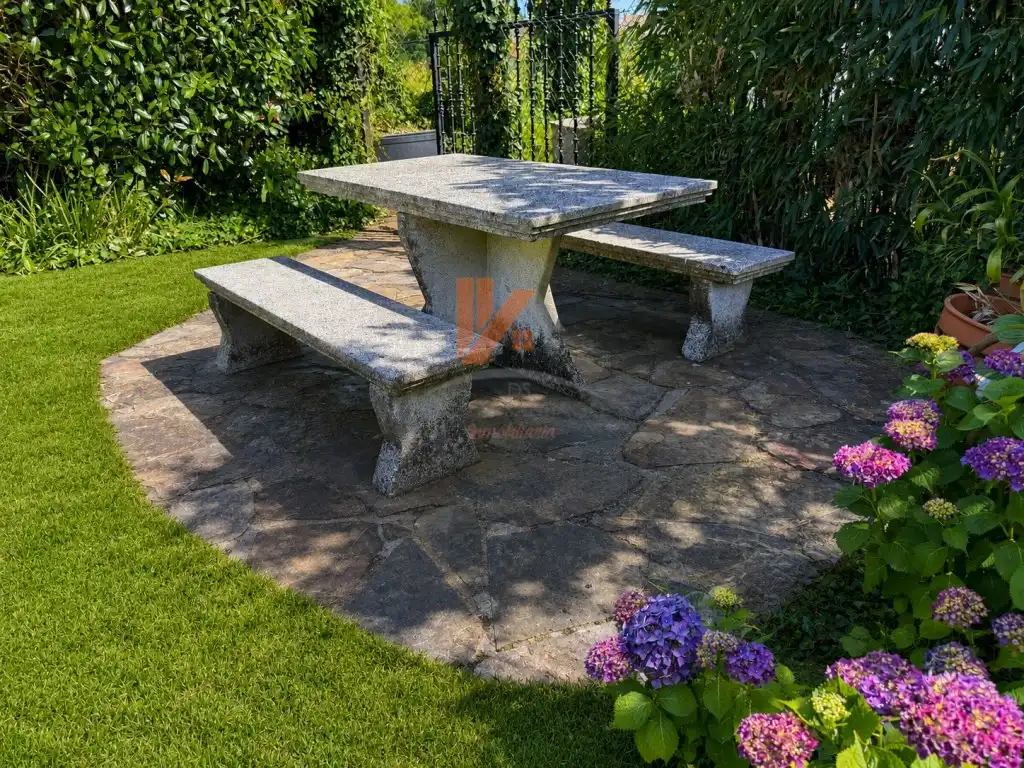 Terrassa de Casa o xalet en venda en Santiago de Compostela  amb Jardí privat i Terrassa