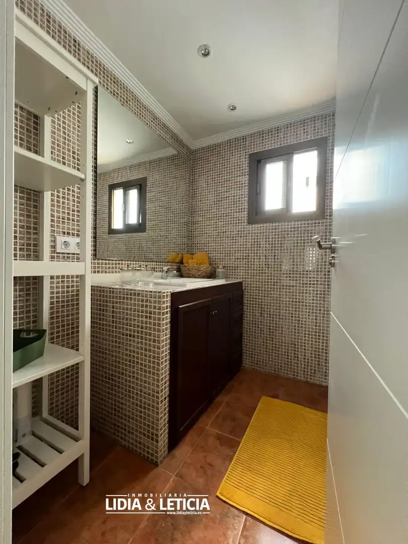 Baño de Piso en venta en Alcalá de Guadaira con Aire acondicionado, Calefacción y Parquet