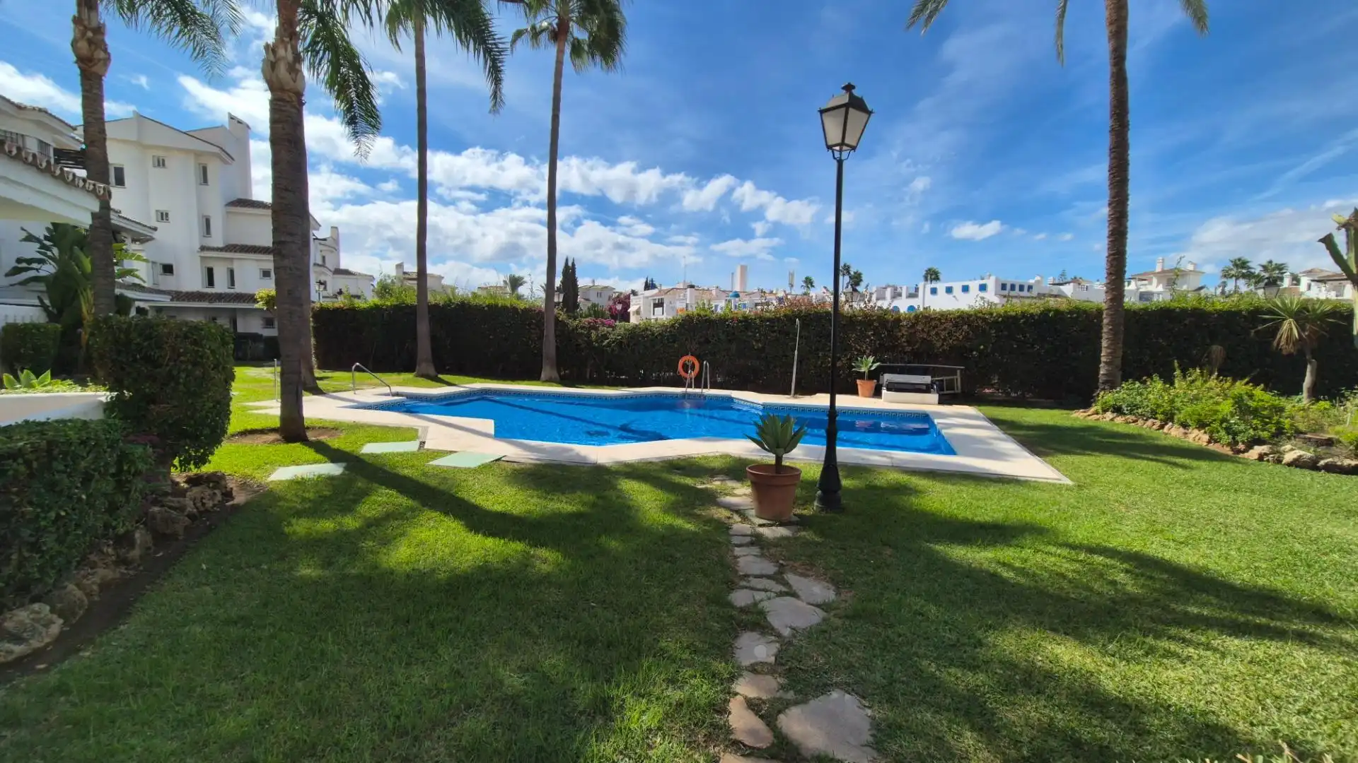 Apartamento con piscina en venta en Calle ALMOGIA-NARANJOS MARBELLA 3, imagen 54