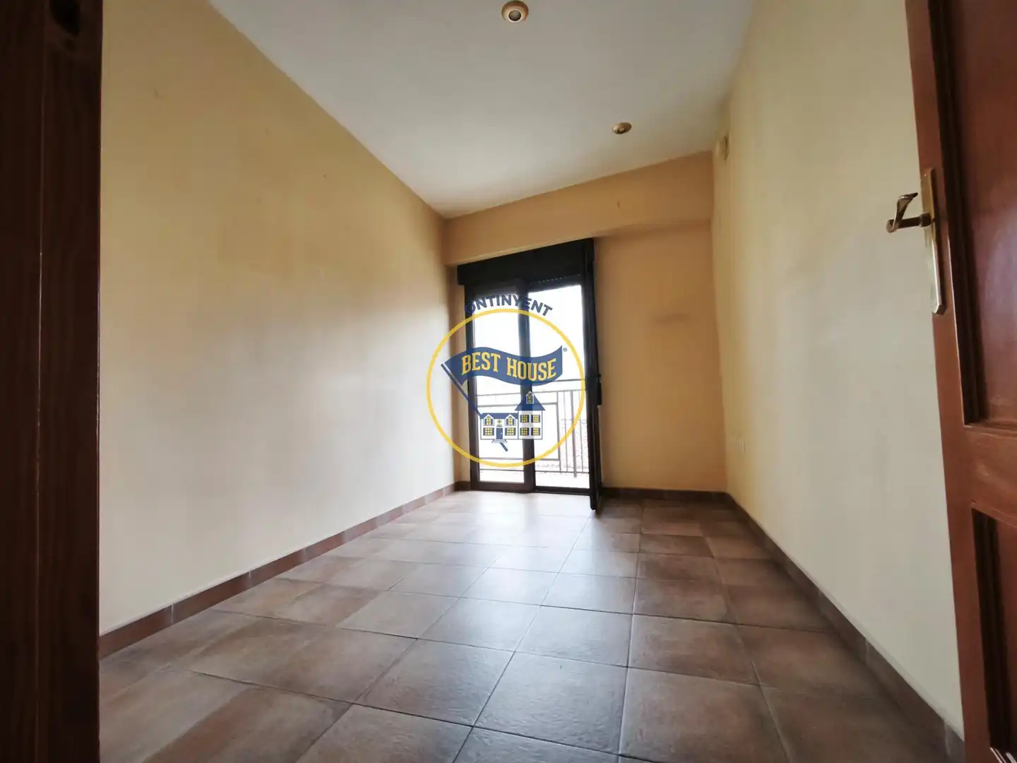 Piso en venta en L'Énova con Trastero