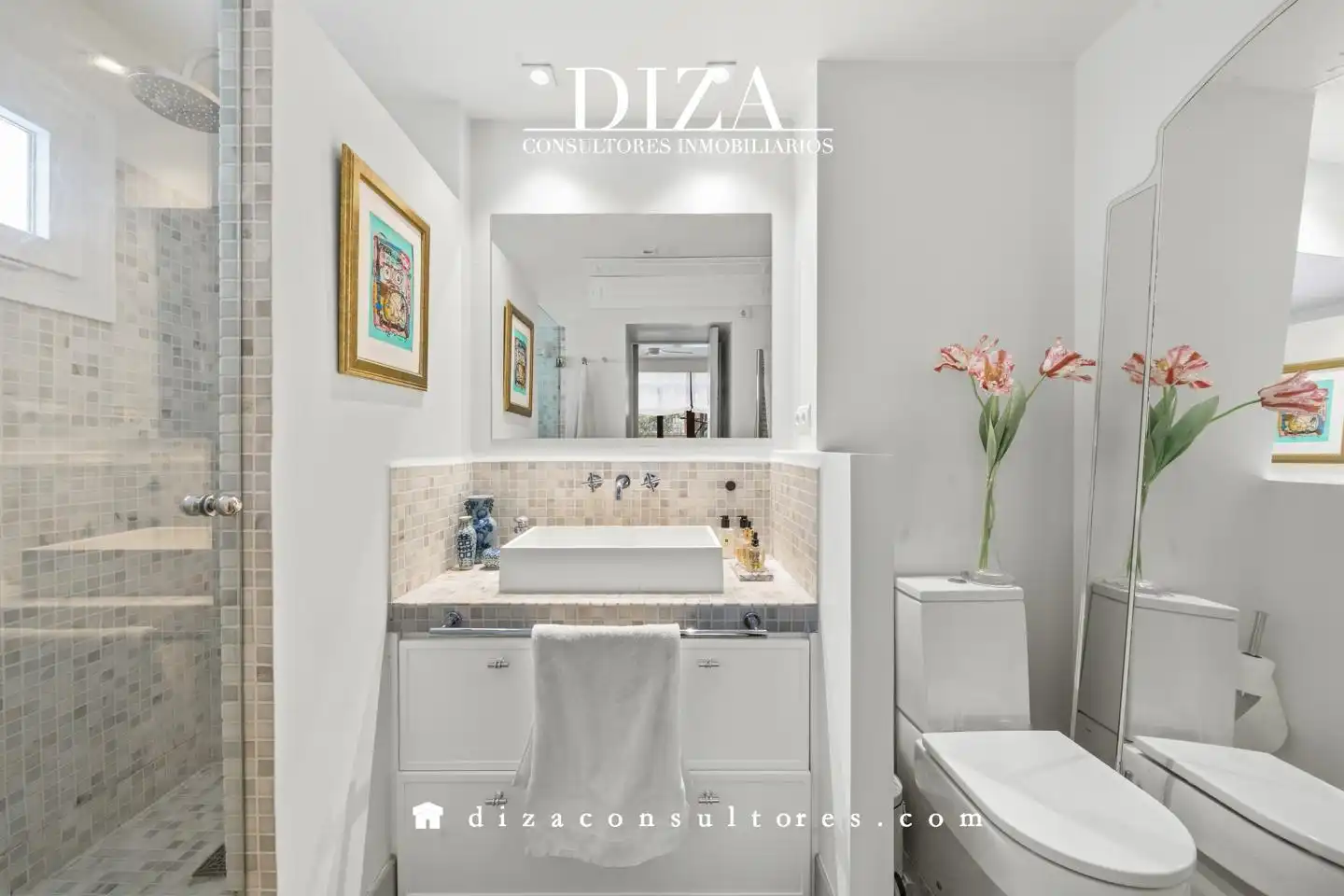 Bathroom of Flat for rent in Madrid  with Air Conditioner, Heating and Furnished
