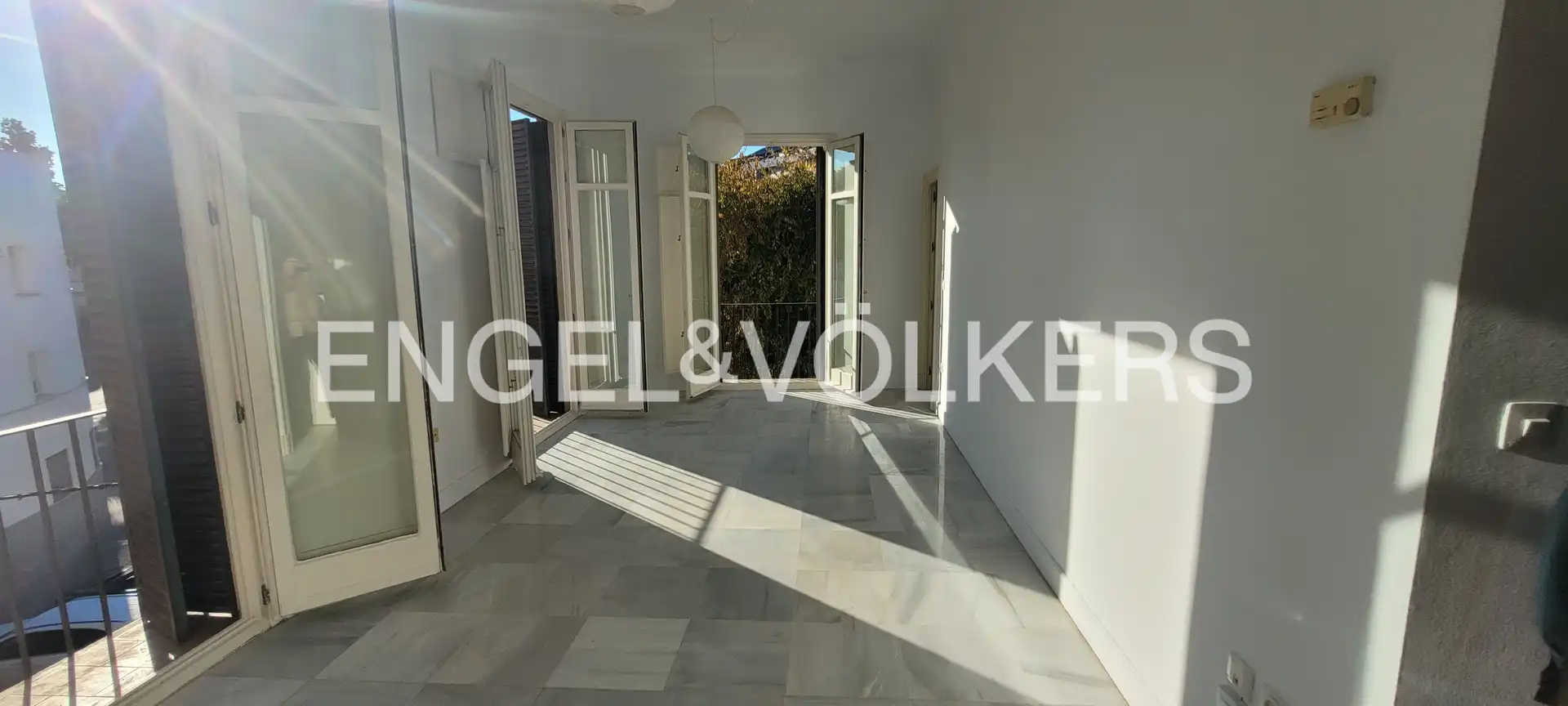 Maisonette zur Miete in Sevilla mit Klimaanlage, Heizung und Balkon