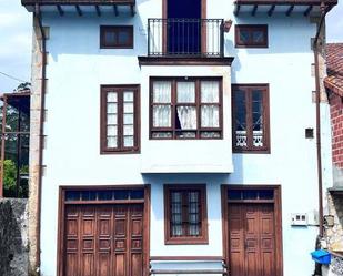 Vista exterior de Edifici en venda en Solórzano