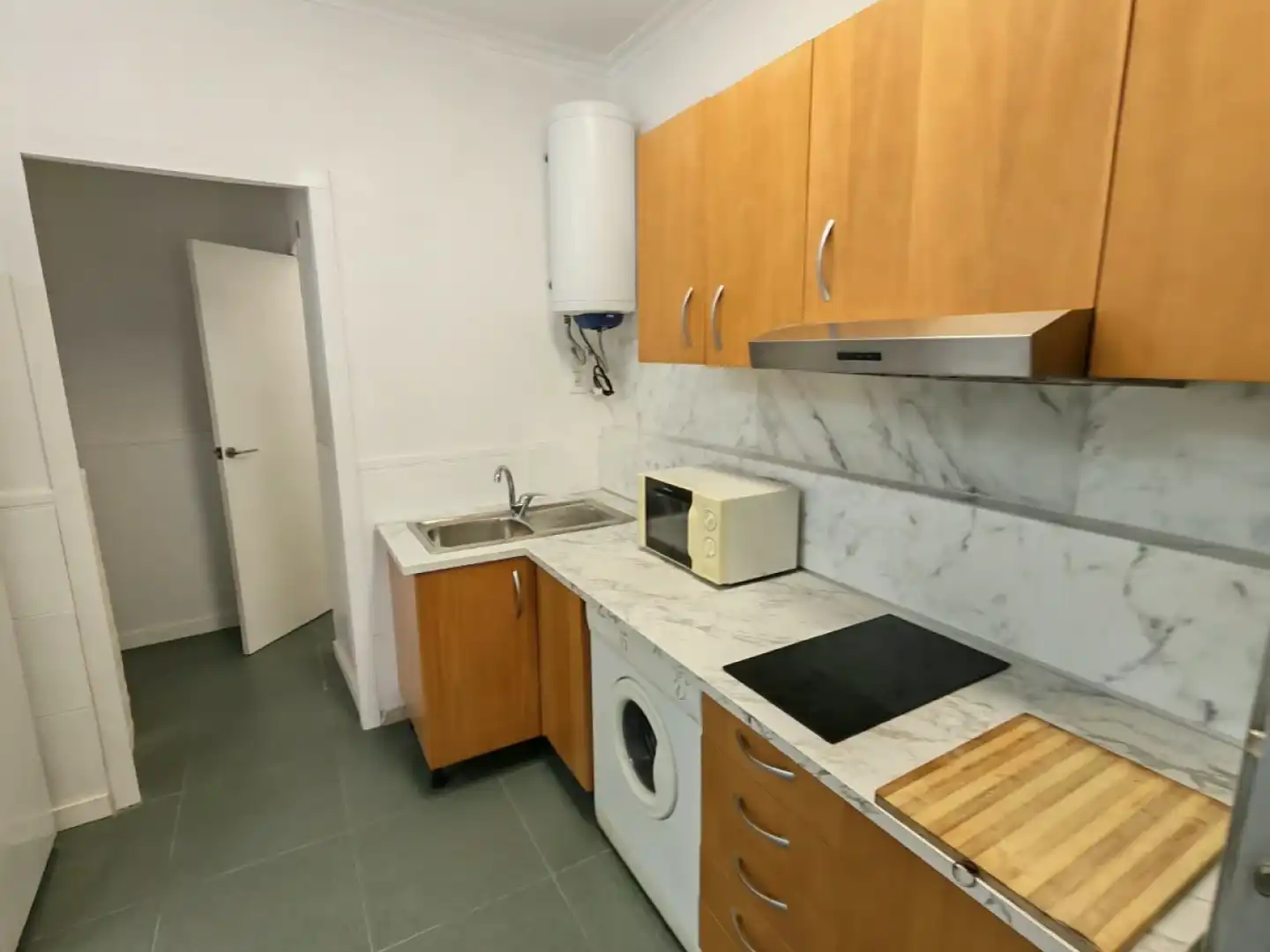 Cuina de Apartament de lloguer en Murcia amb Aire condicionat, Moblat i Rentadora