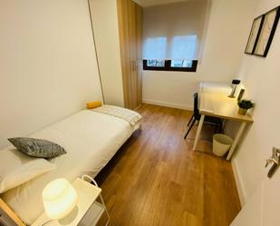 Bedroom of Apartment to share in  Madrid Capital  with Furnished, Washing machine and Internet