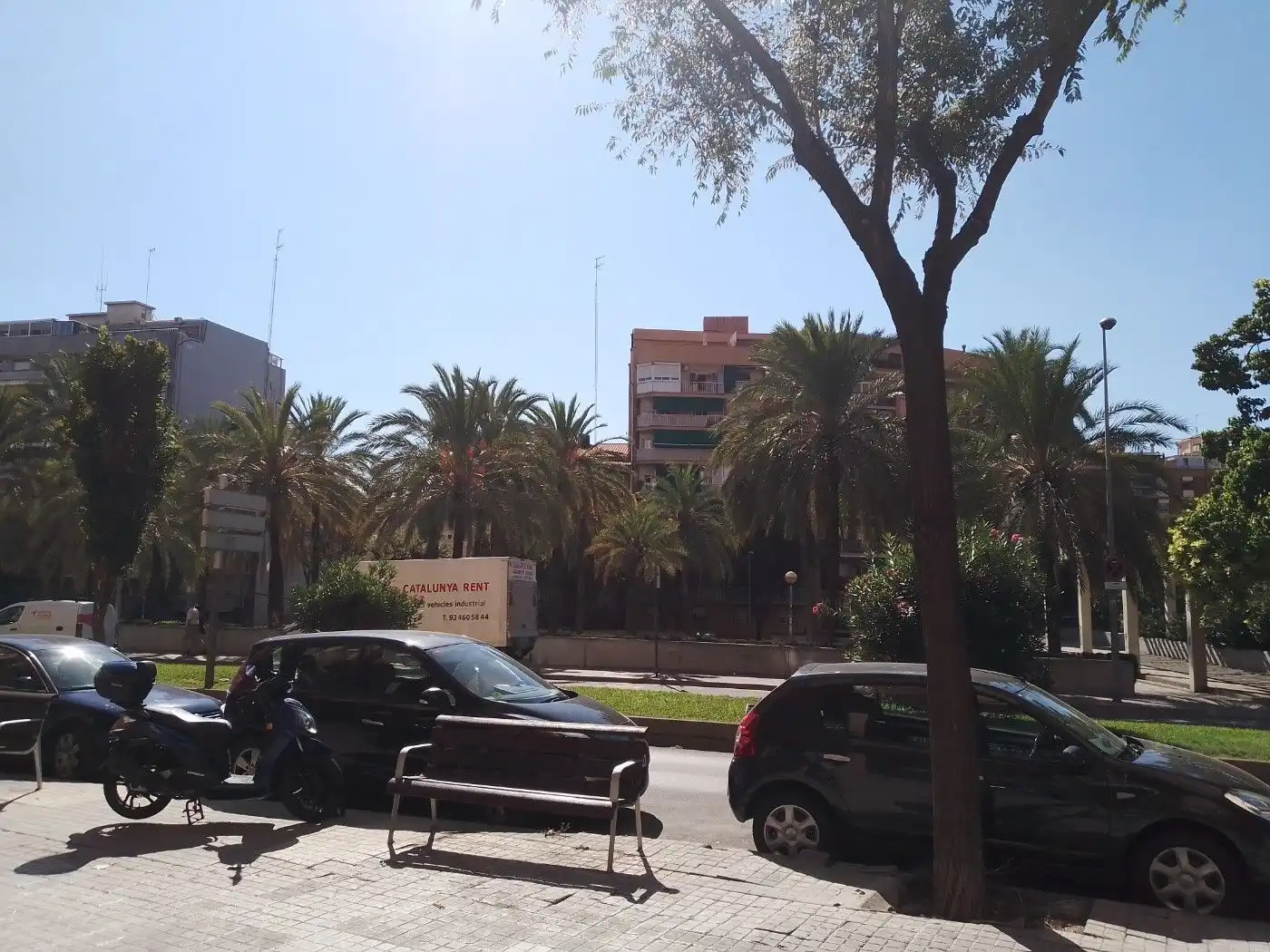 Außenansicht von Büro zur Miete in Badalona mit Klimaanlage