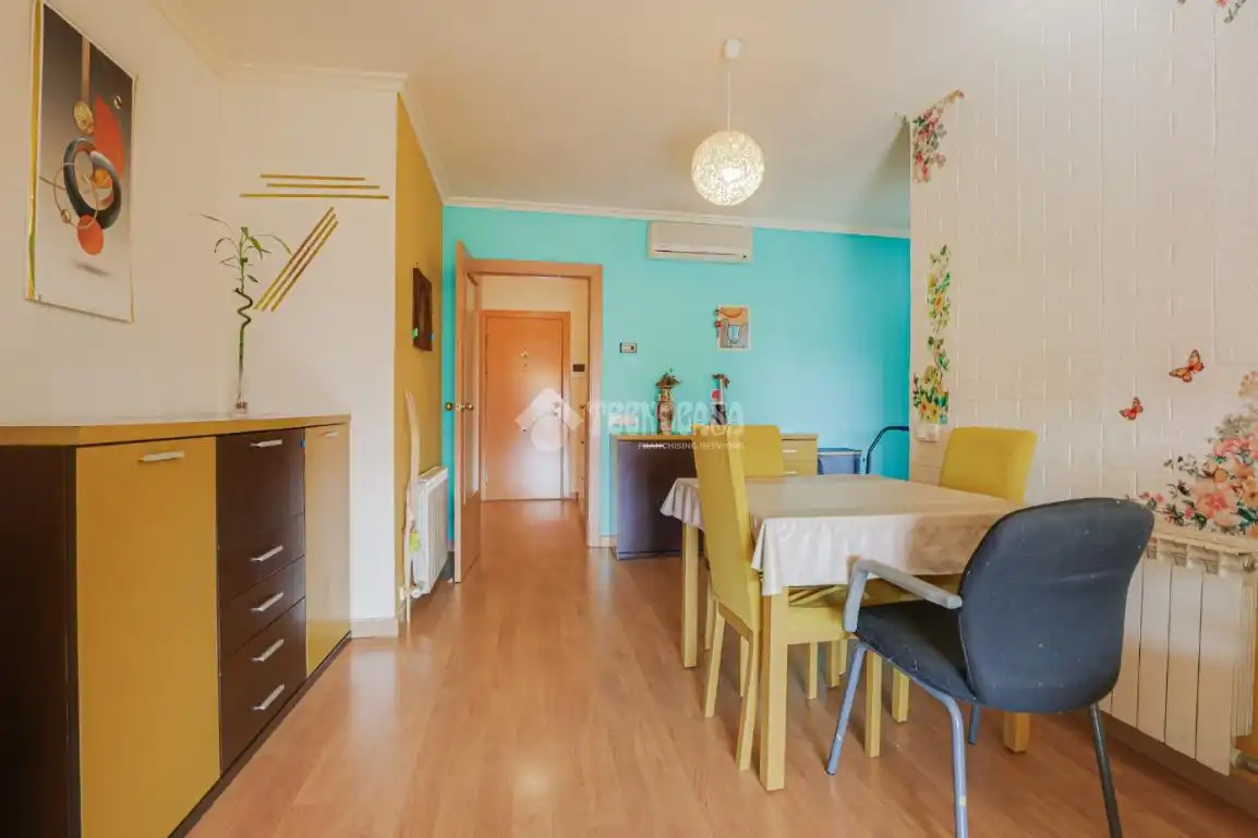 Sala de estar de Piso en venta en Sant Feliu de Llobregat con Aire acondicionado y Balcón