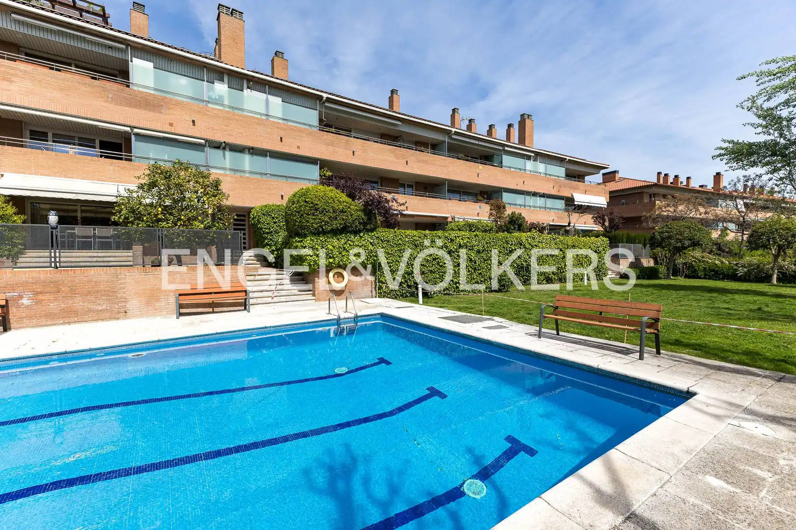 Piscina de Piso en venta en Sant Cugat del Vallès con Aire acondicionado, Calefacción y Parquet