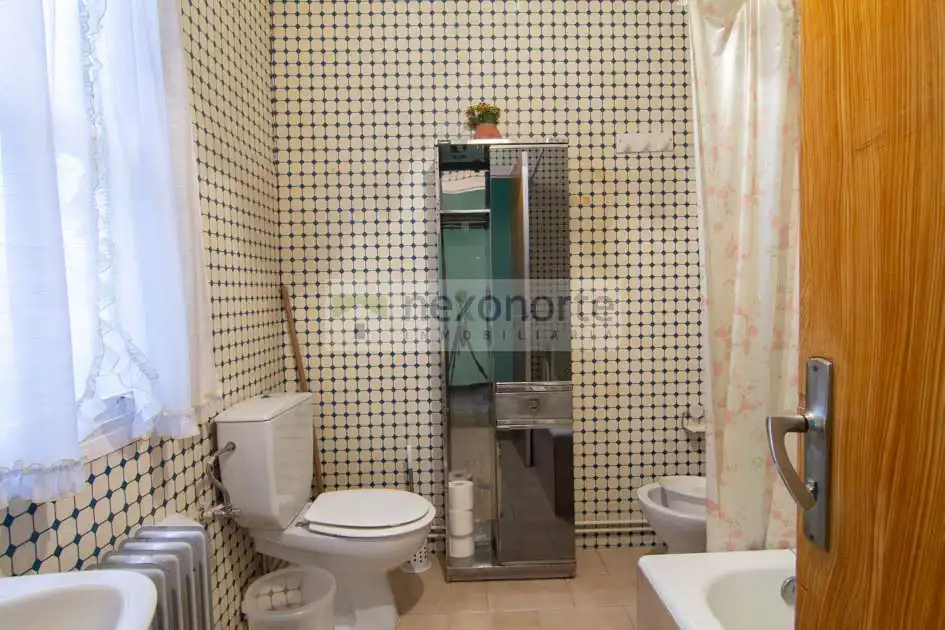 Bathroom of Flat for sale in As Pontes de García Rodríguez   with Terrace and Storage room
