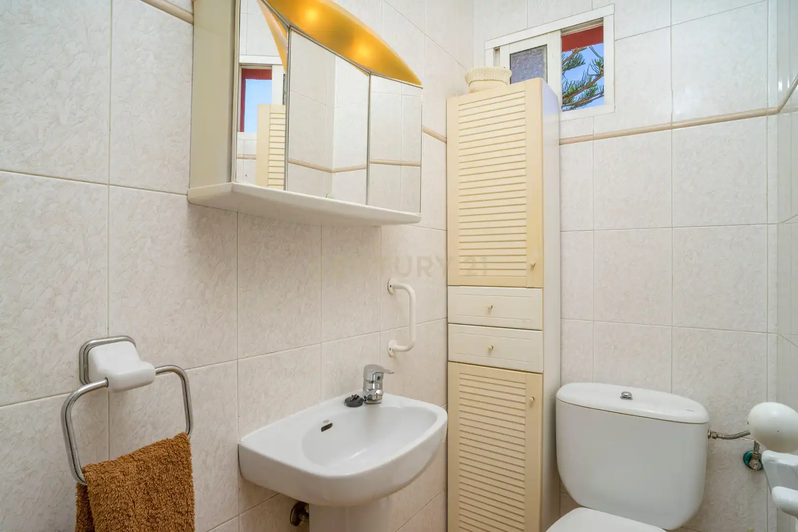 Bany de Apartament en venda en Fuengirola amb Aire condicionat, Forn i Rentadora