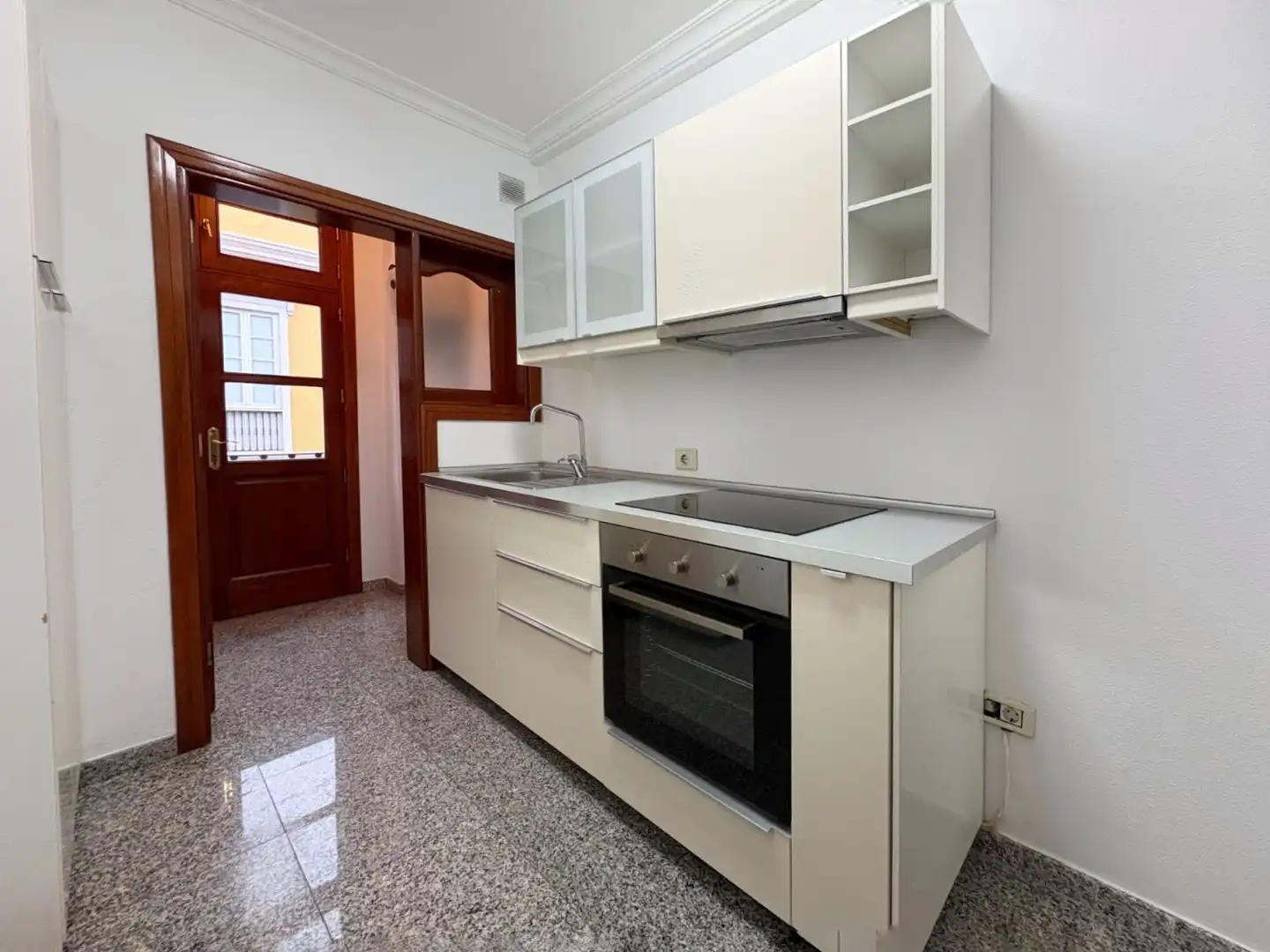 Cocina de Piso en venta en Las Palmas de Gran Canaria con Horno y Balcón