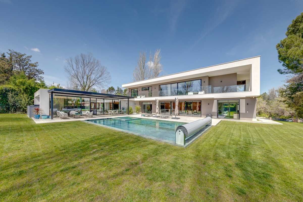 Garden of House or chalet for sale in Pozuelo de Alarcón  with Air Conditioner, Heating and Private garden