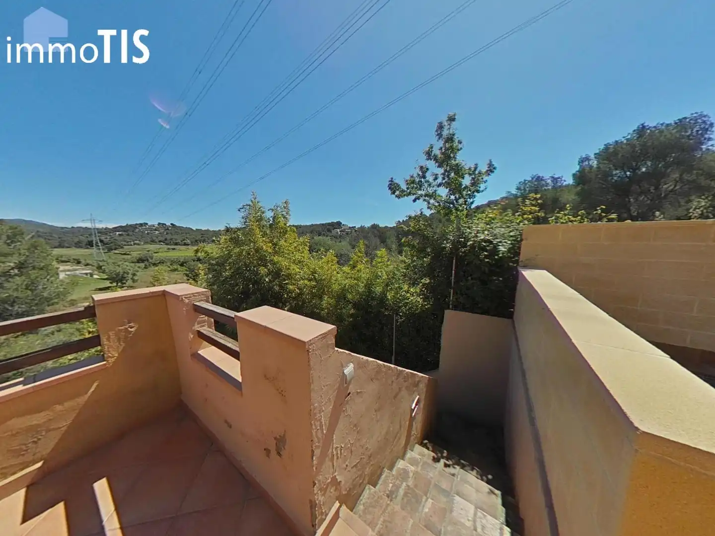 Vista exterior de Casa o xalet en venda en Cubelles amb Aire condicionat, Jardí privat i Terrassa