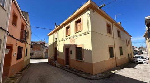 Casa con garaje y huerto en La Melgosa
