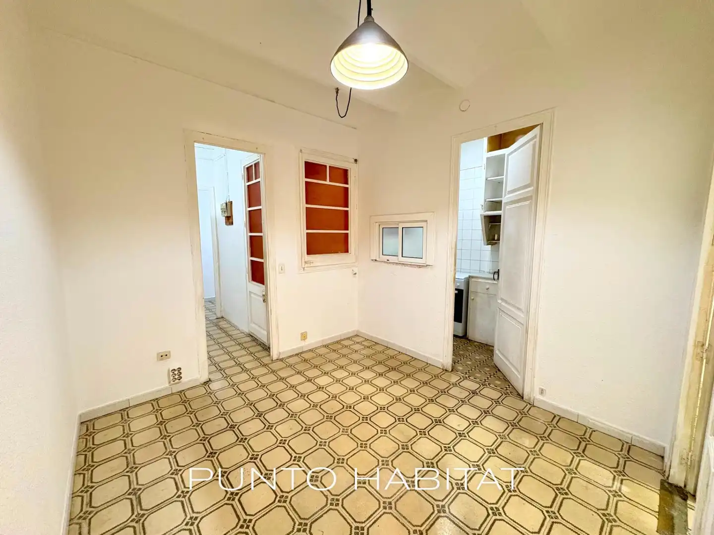 Cocina de Piso en venta en Barcelona con Balcón
