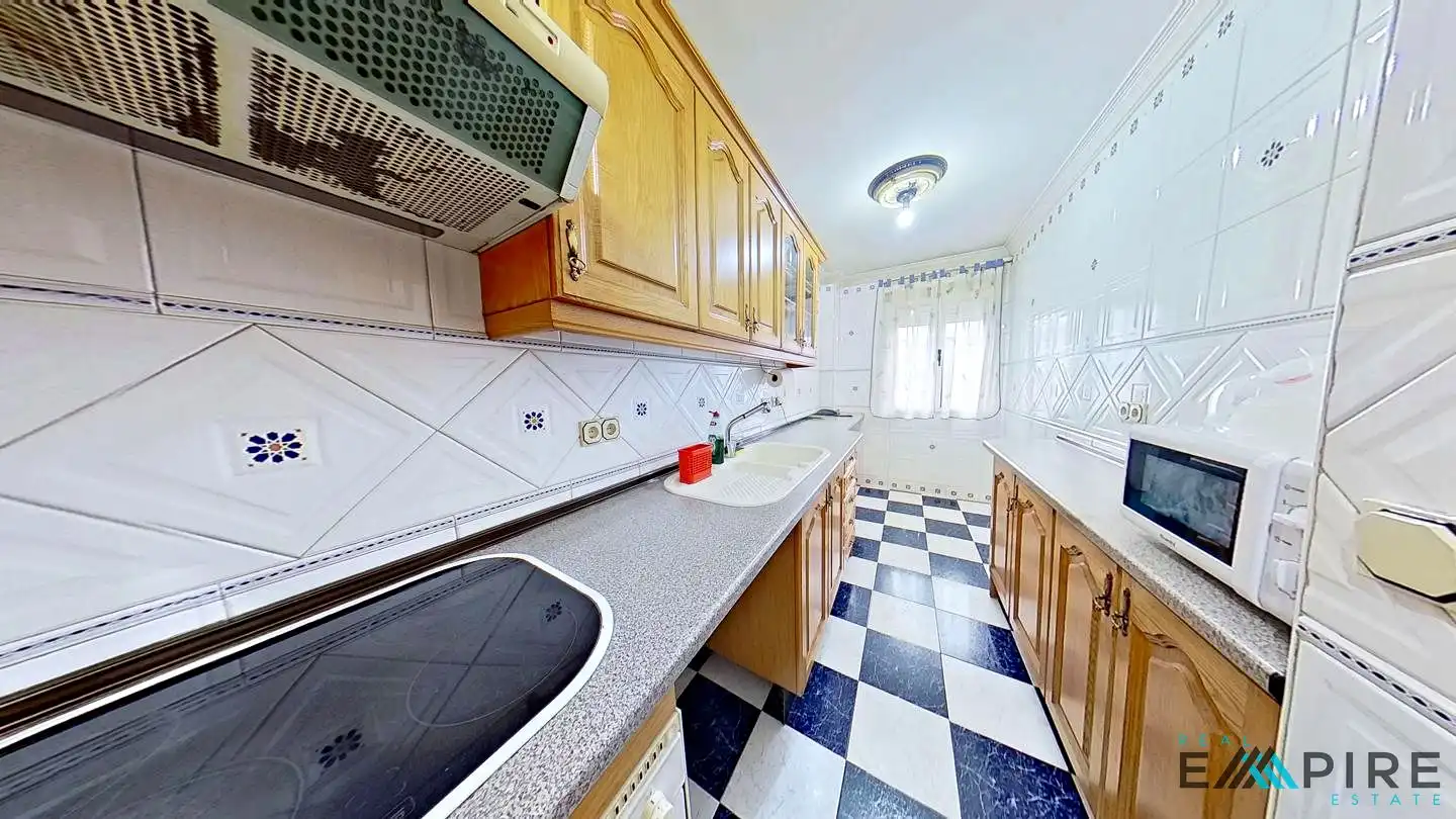 Cocina de Casa o chalet en venta en Parla con Calefacción, Terraza y Amueblado