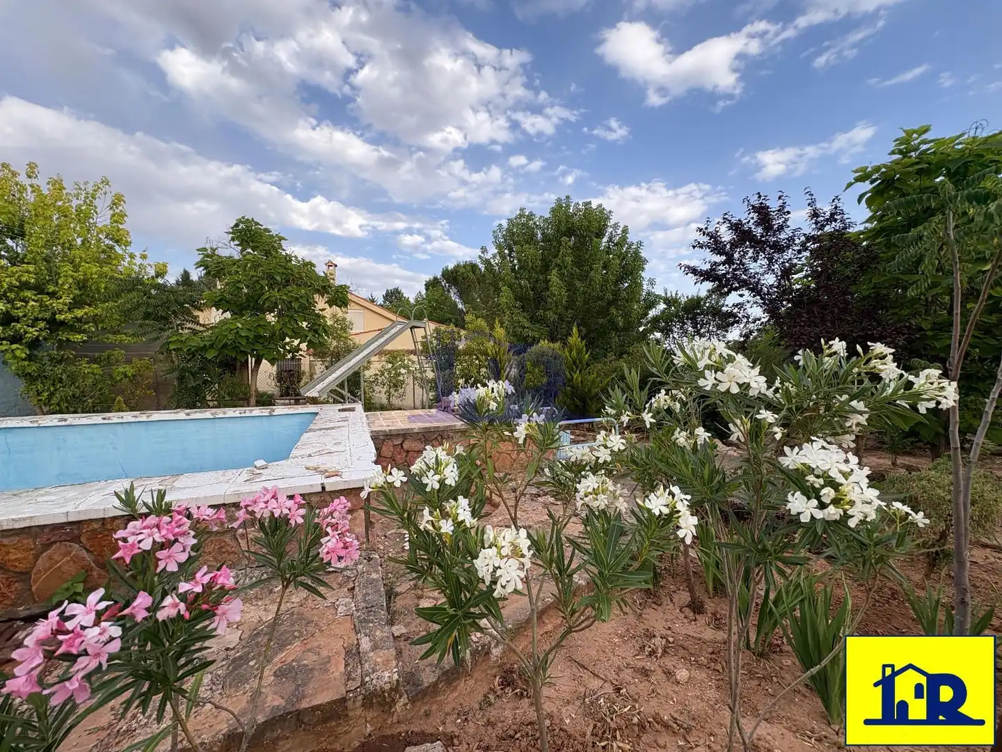 Garden of Houses for sale in Chillarón de Cuenca  with Heating, Terrace and Storage room