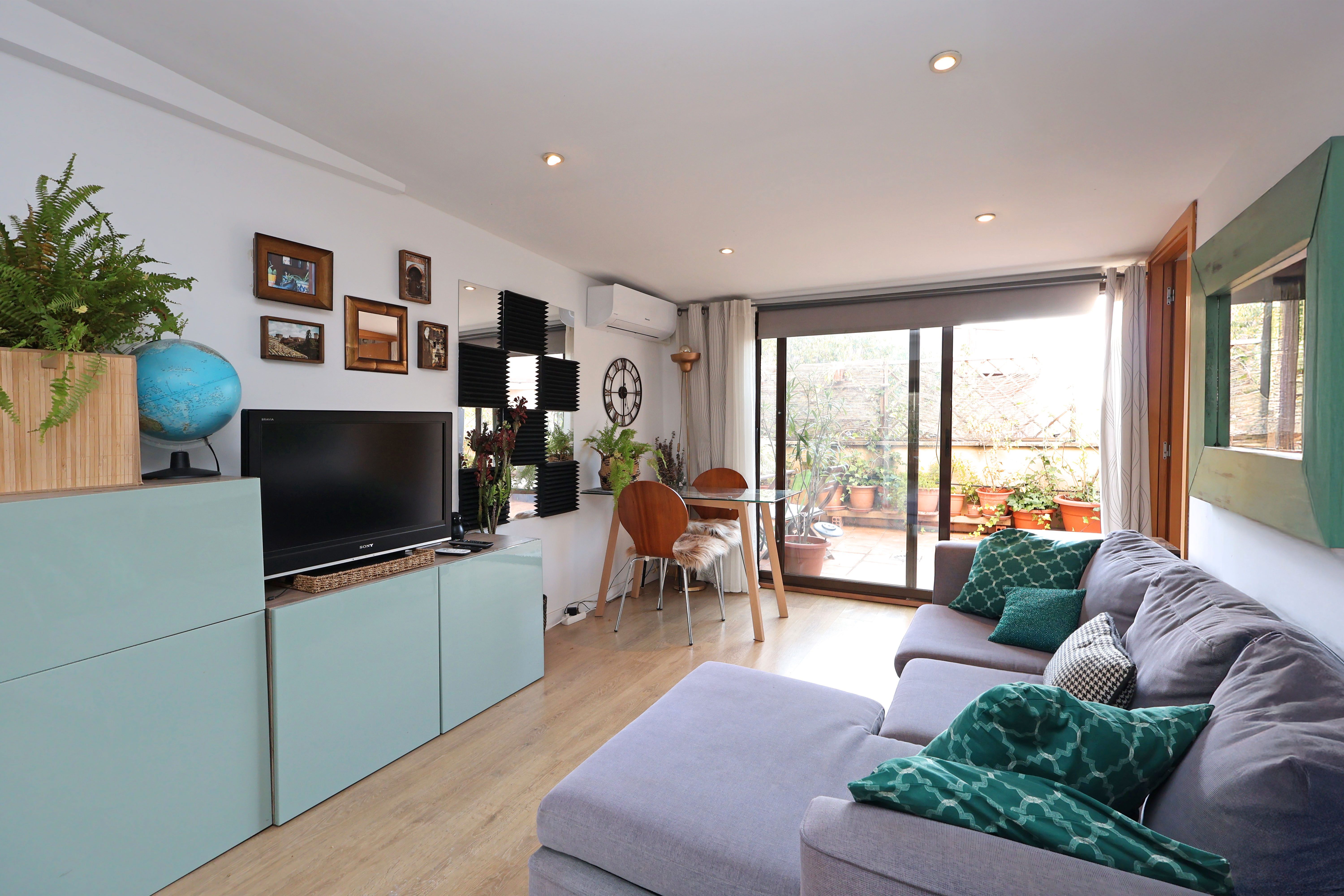 Living room of Attic for sale in  Barcelona Capital  with Heating and Terrace