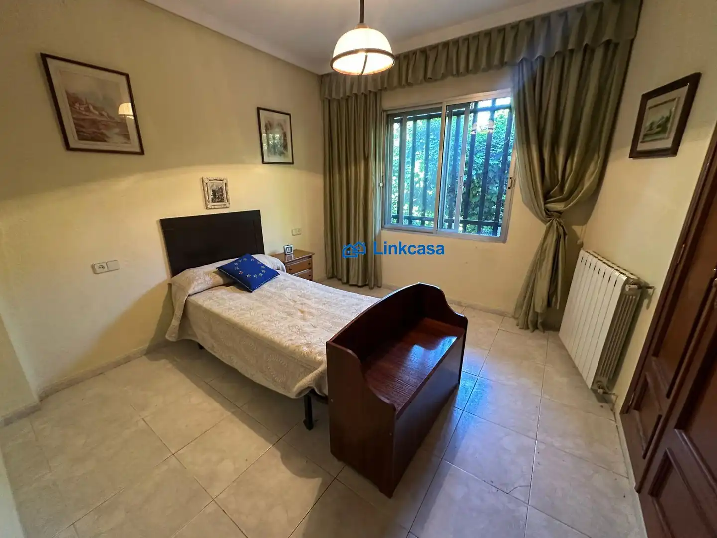 Bedroom of Houses for sale in Madrid  with Heating and Storage room