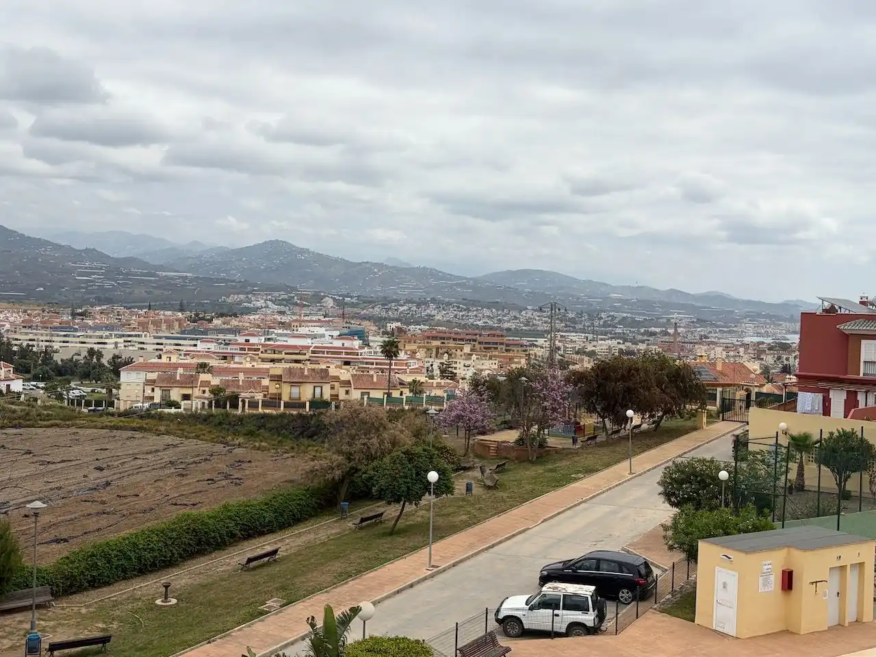 Vista exterior de Dúplex en venda en Vélez-Málaga amb Terrassa i Piscina comunitària