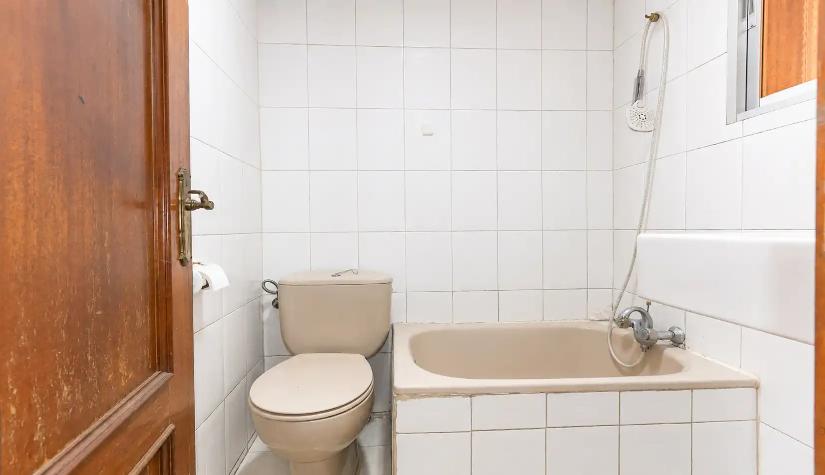 Bany de Pis en venda en Móstoles amb Terrassa