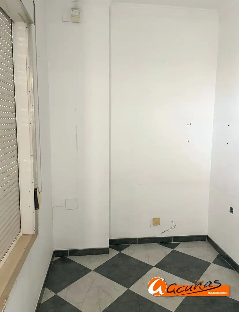 Casa adosada en venta en Gilena con Terraza y Trastero
