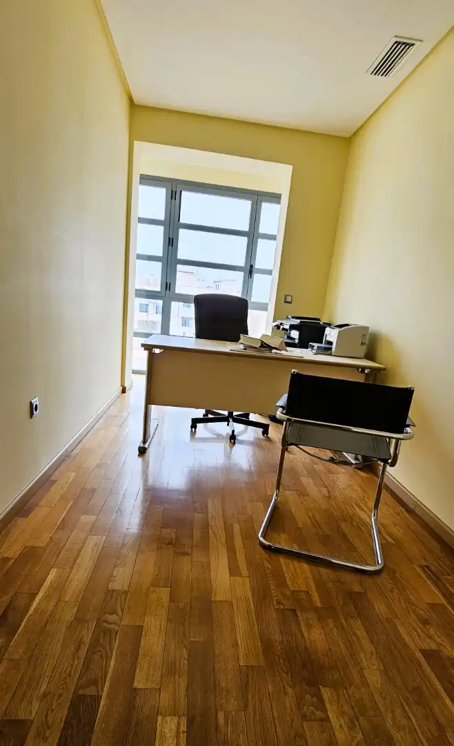 Inmuebles singulares con ascensor en venta en Avenida Santa Eulalia 64, imagen 35