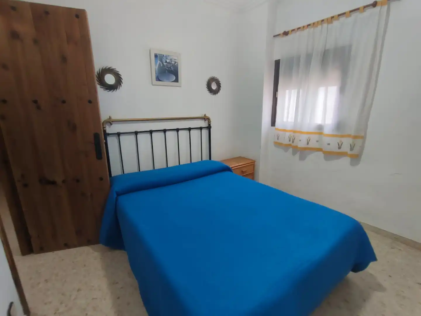Dormitori de Finca rústica en venda en Guadix amb Moblat, Forn i Piscina comunitària