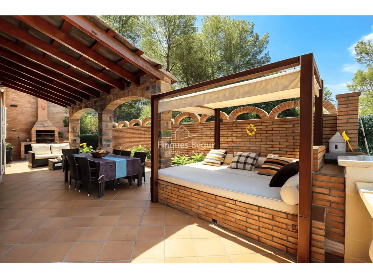 Detached house with pool for sale in Calle Miquel de Palol, imagen 3