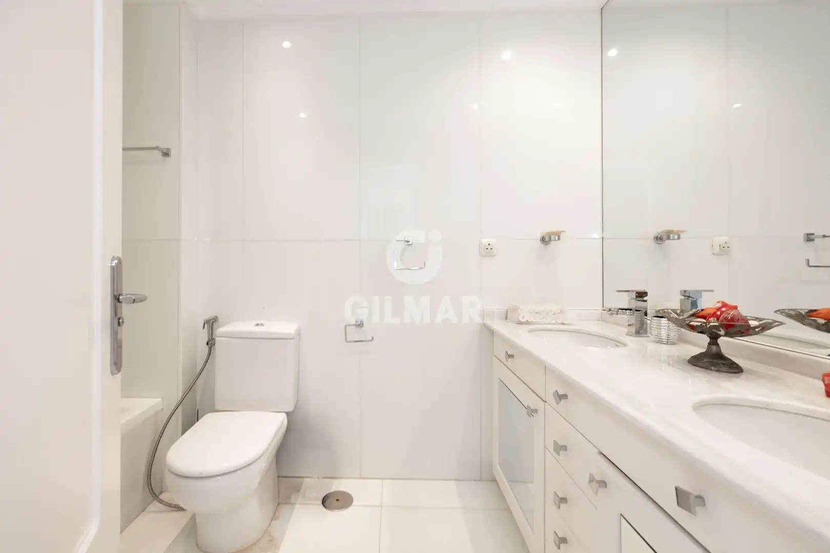 Bany de Apartament en venda en Marbella amb Calefacció, Jardí privat i Traster