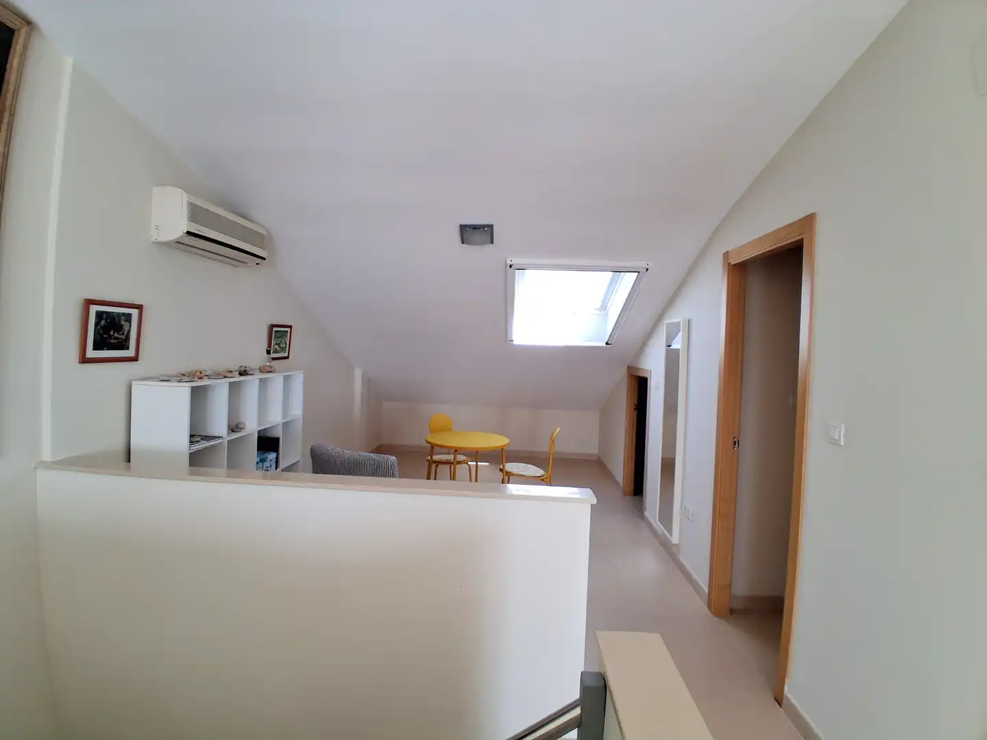 Maisonette zum Verkauf in Vinaròs mit Klimaanlage, Terrasse und Abstellraum