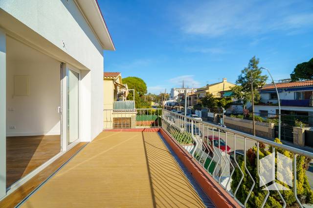 Piso en Venta en Lluminetes