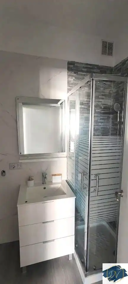 Badezimmer von Wohnung zur untervermieten in Santa Cruz de Tenerife mit Möbliert