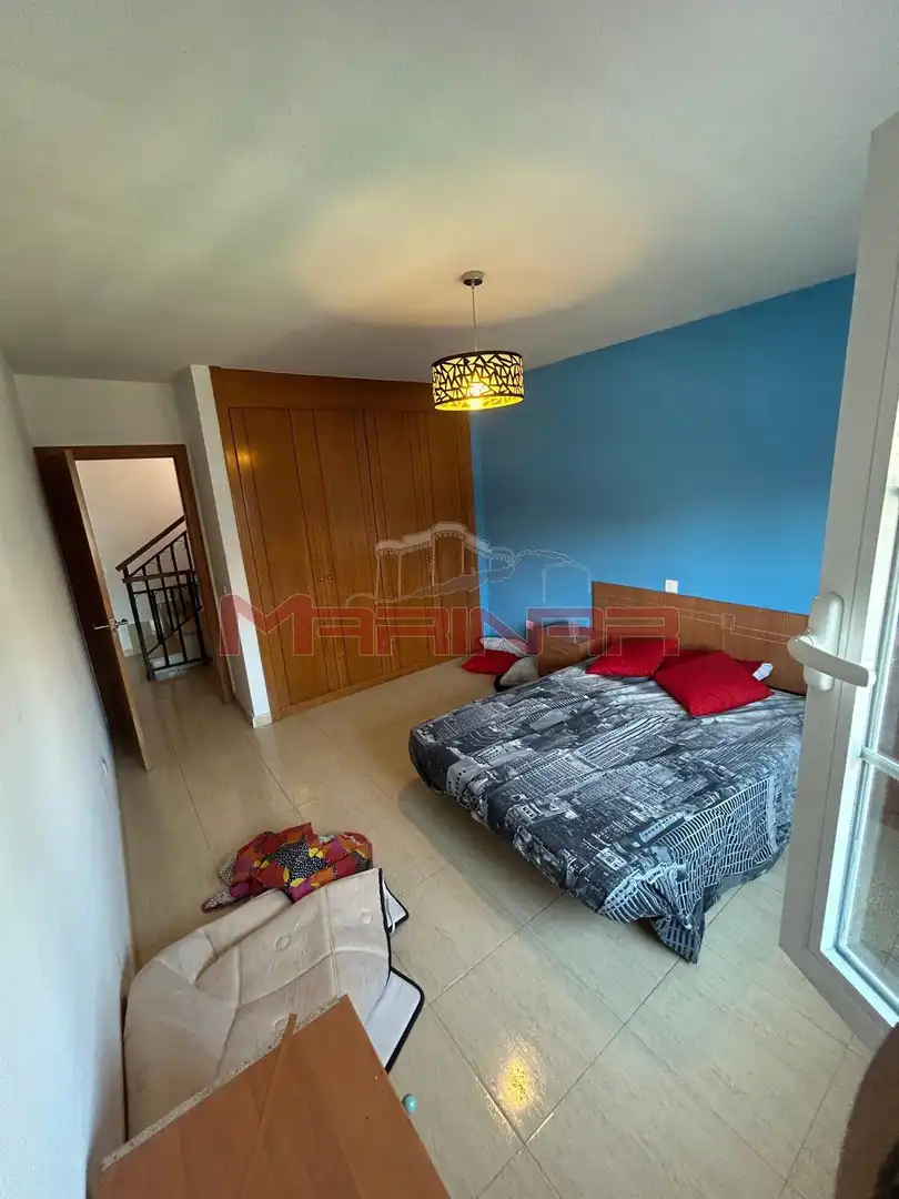 Schlafzimmer von Einfamilien-Reihenhaus zum Verkauf in Illescas mit Klimaanlage, Heizung und Privatgarten