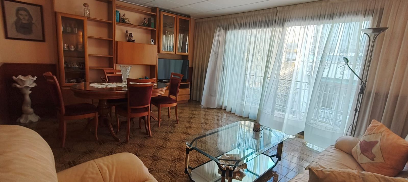 Living room of Flat for sale in Calella  with Air Conditioner, Oven and Balcony