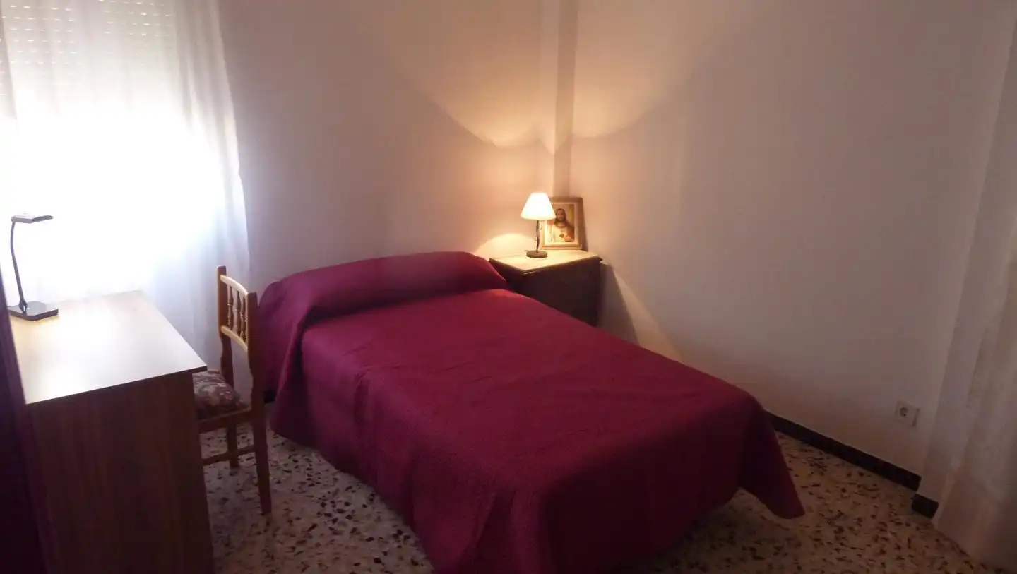 Habitación de Piso de alquiler en Sevilla con Amueblado