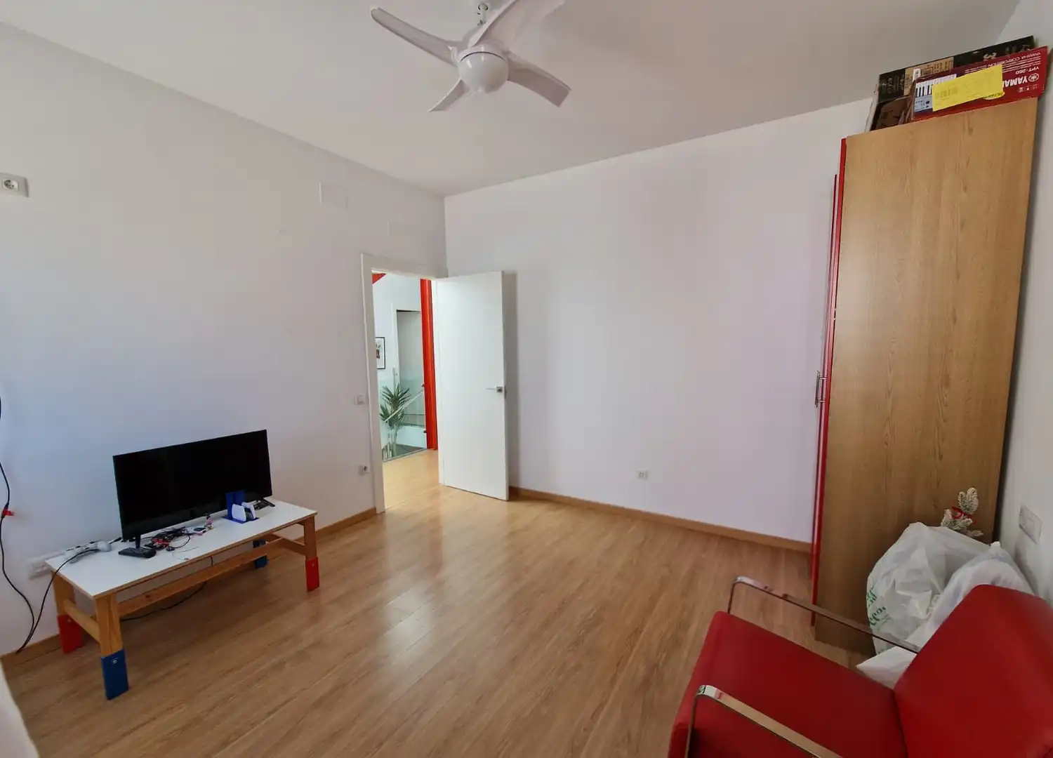 Sala de estar de Casa o chalet en venta en Fernán-Núñez con Aire acondicionado, Calefacción y Parquet