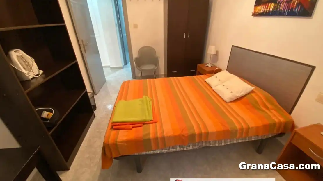 Bedroom of Flat for rent in Granada  with Air Conditioner, Heating and Furnished